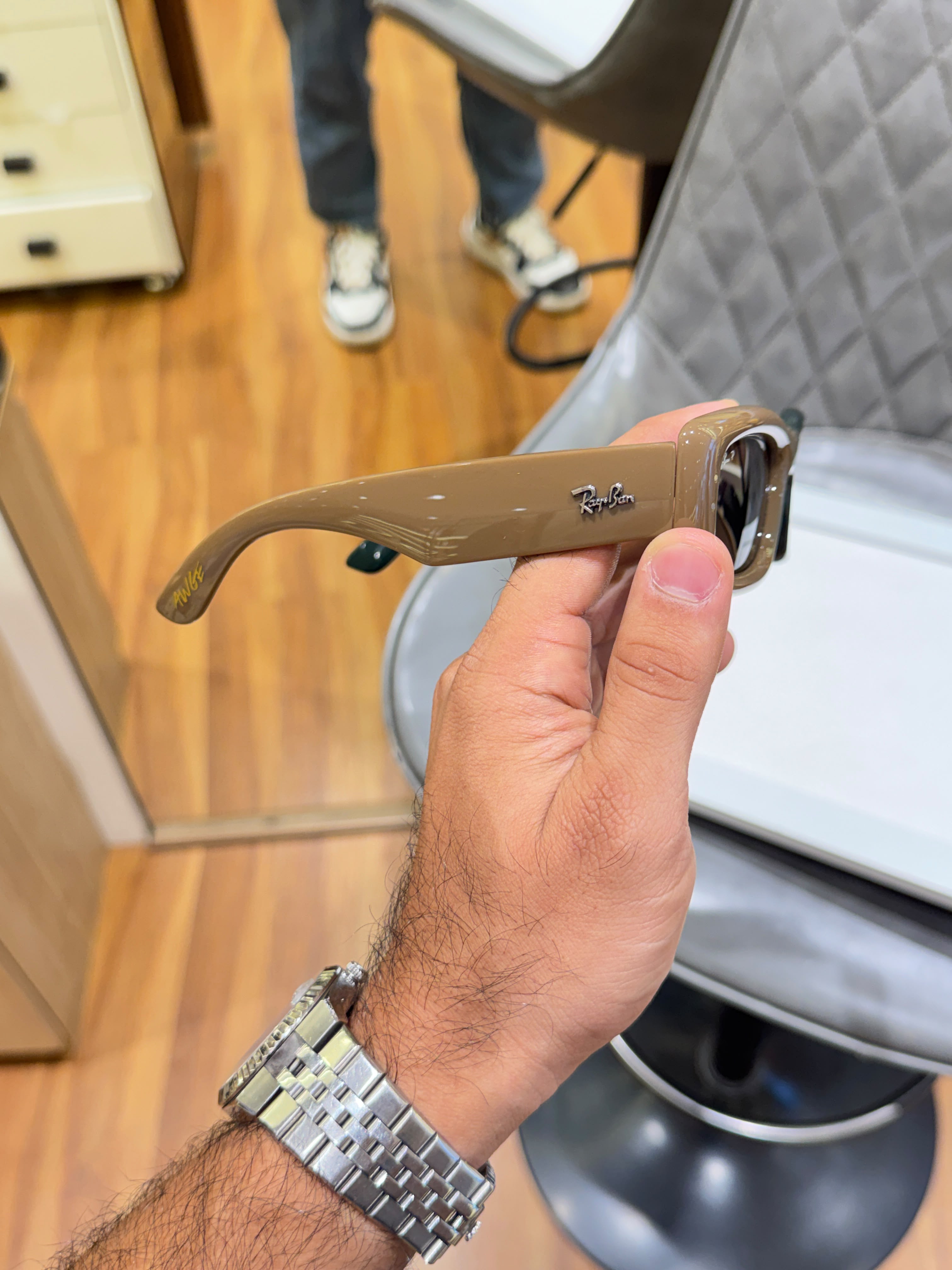 Ray Ban  Sunglass