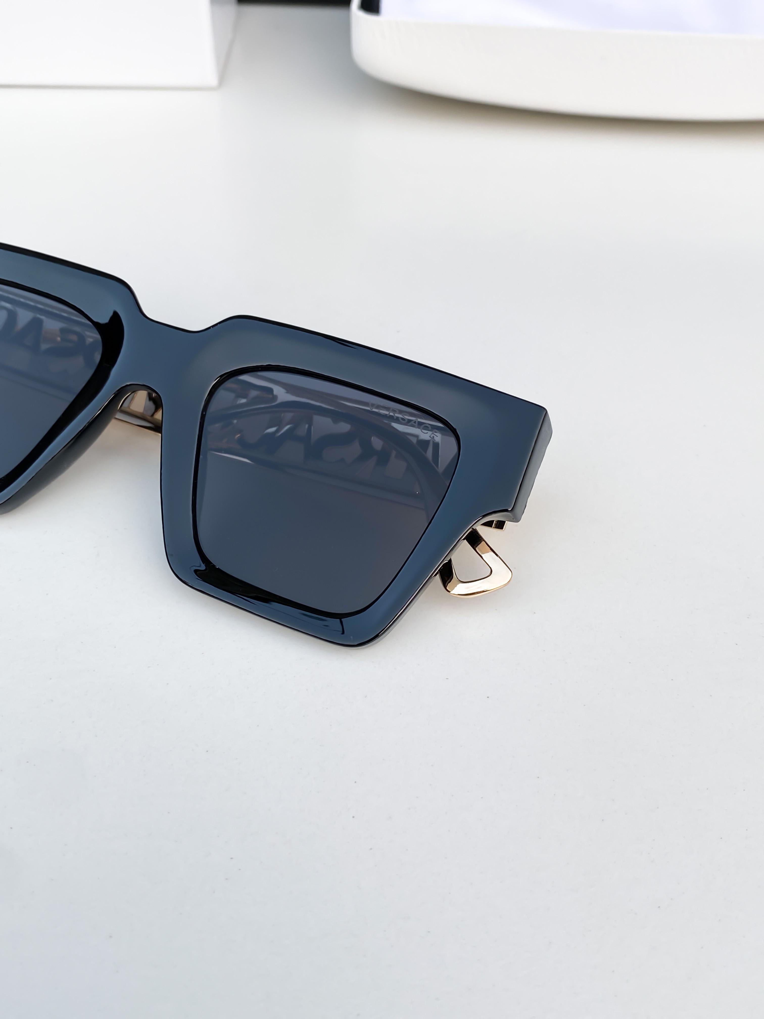 Versace Sunglass